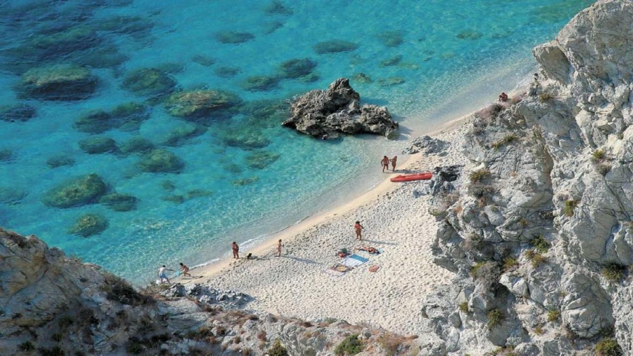 Case Vacanze Sangeni Capo Vaticano Exterior photo